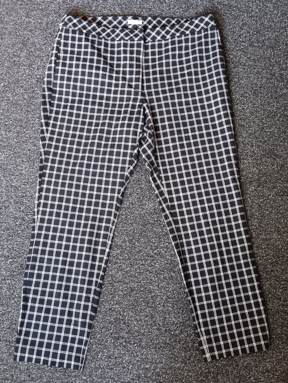 Soft Stretchy J. Jill Black & White Checkered Capris Womens Size 14, Career - Picture 3 of 7